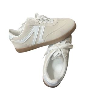 Women's White Sneakers